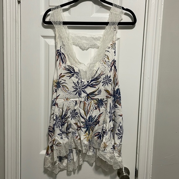 Free People Tops - NWOT free people flowy tank